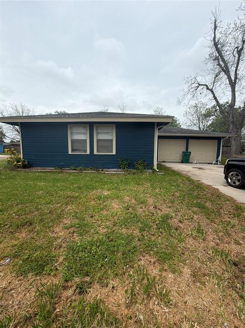 2802 Wentworth Lane, Pasadena, TX, 77506 | Card Image