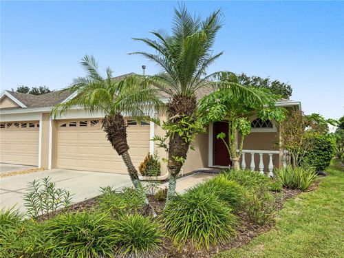30935 Whitlock Dr, WESLEY CHAPEL, FL, 33543-3910 | Card Image