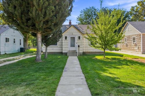 115 S Pine St, Nampa, ID, 83686-2723 | Card Image