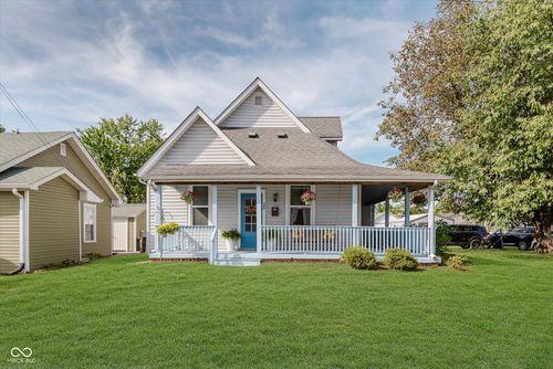 340 Walnut St, Martinsville, IN, 46151-2047 | Card Image
