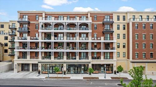 565-19 Washington St, Saratoga Springs, NY, 12866-4159 | Card Image