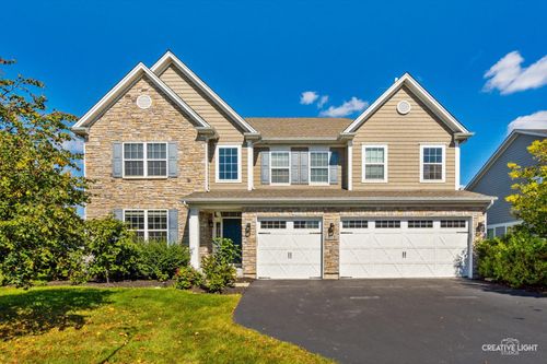 871 Heatherfield Circle, Naperville, IL, 60565 | Card Image