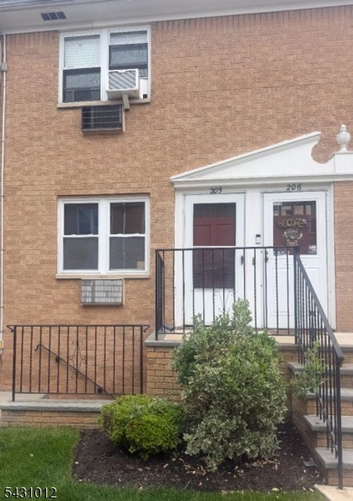 205-725 Joralemon St, Belleville, NJ, 07109-1480 | Card Image