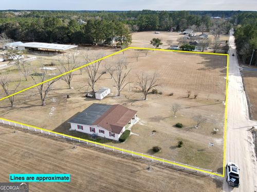 428 Driggers Ln, waycross, GA, 31503-8555 | Card Image