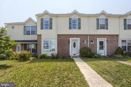 71 Southmont Dr, ENOLA, PA, 17025-2670 | Card Image