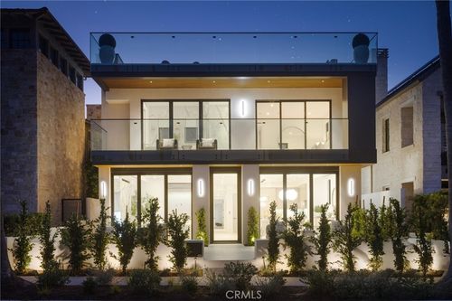 303 Goldenrod Ave, Corona del Mar, CA, 92625 | Card Image