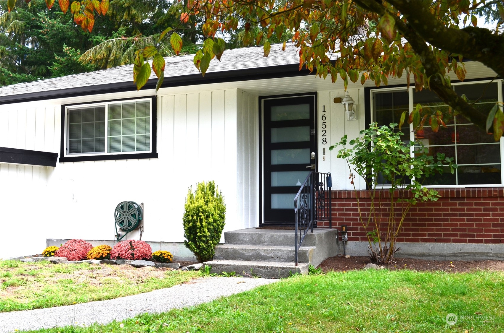 3rd Ave, Shoreline, WA 98155