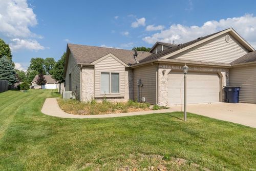 584 Buck Trail, Warsaw, IN, 46582-6708 | Card Image