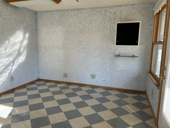 Bedroom w/separate entrance | Image 9