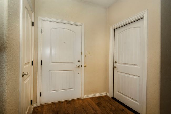 704 E Bullock St, House other with 3 bedrooms, 2 bathrooms and null parking in Denison TX | Image 9