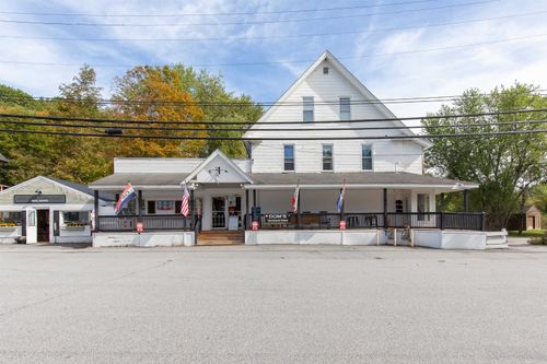 11 Eastman St, Concord, NH, 03301-5420 | Card Image