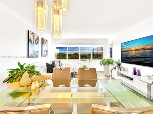 apt-403c-215 Se 3rd Ave, Hallandale Beach, FL, 33009-5685 | Card Image