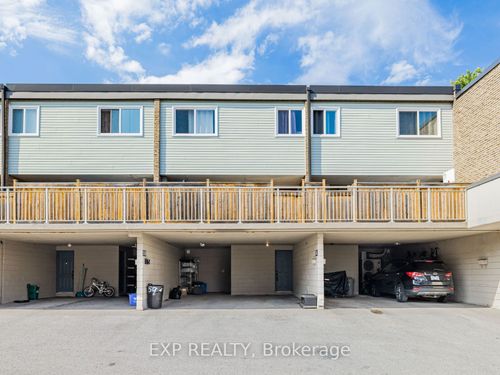 95-257 Milestone Crescent, Aurora, ON, L4G3M2 | Card Image