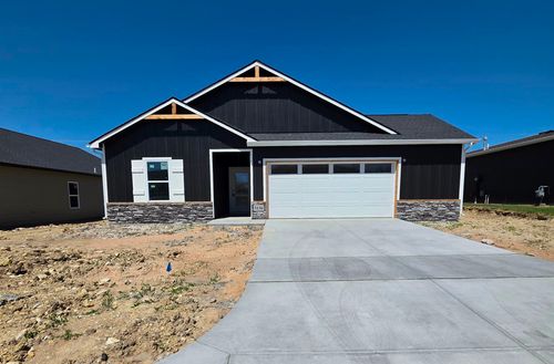 3136 E Highridge St, Park City, KS, 67219-4582 | Card Image