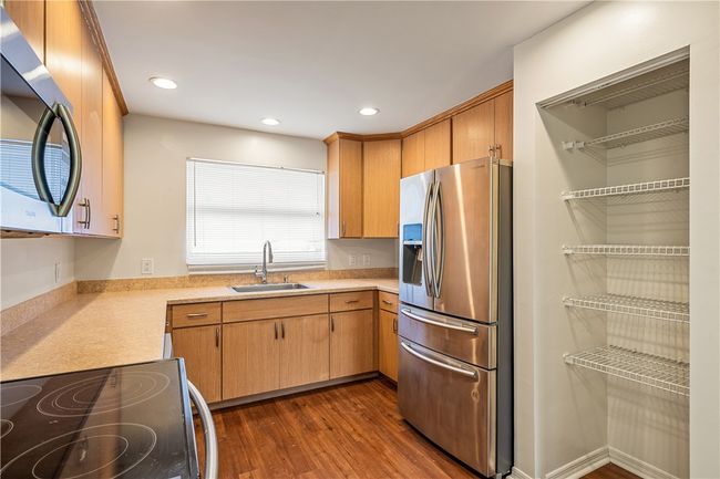 APT-204 - 540 Grove Isle Cir, House attached with 2 bedrooms, 2 bathrooms and null parking in Vero Beach FL | Image 10