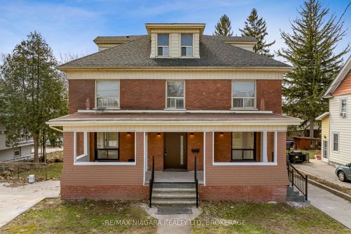 6058 Culp St, Niagara Falls, ON, L2G2B7 | Card Image