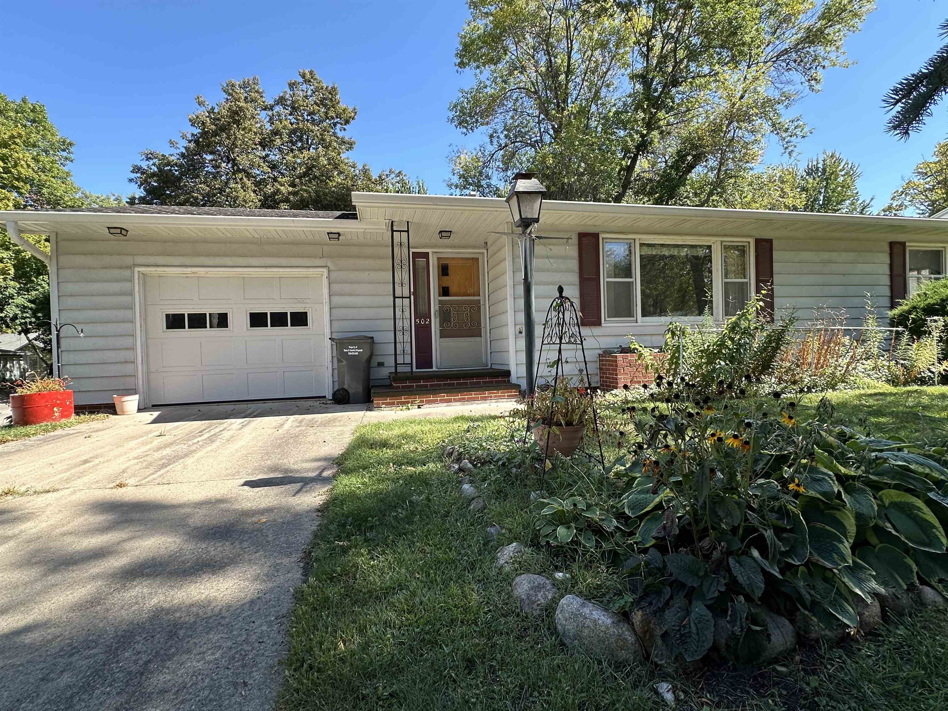 Okoboji Grove Rd, Arnolds Park, IA 51331