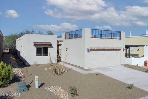 204 Market Cir, Tubac, AZ, 85646-2202 | Card Image