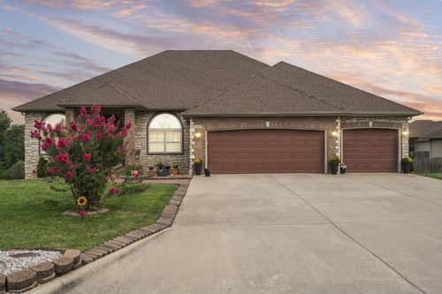 3443 W Hestand St, Springfield, MO, 65803-1274 | Card Image