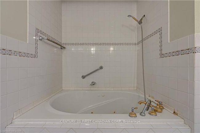 28 Redford Rd, House other with 4 bedrooms, 2 bathrooms and 6 parking in London ON | Image 7