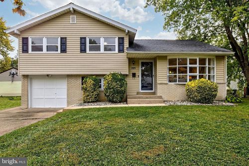 321 Ashbourne Rd, CLAYMONT, DE, 19703-1403 | Card Image