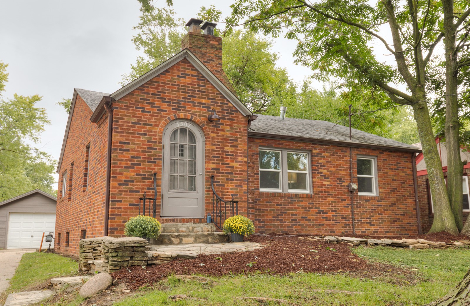 Franklin Ave, Des Moines, IA 50310