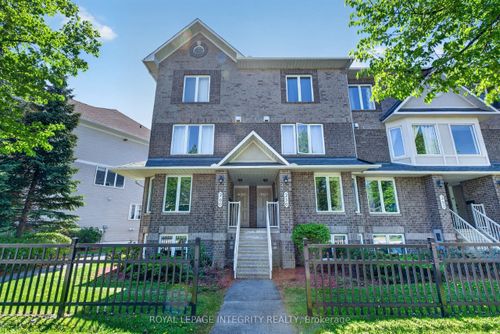 256 Cresthaven Dr, Nepean, ON, K2G6W4 | Card Image