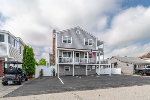 131 Franklin St, Seabrook, NH, 03874-4740 | Card Image