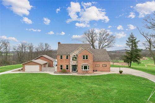 137 Pearce Rd, Mars, PA, 16046-3809 | Card Image