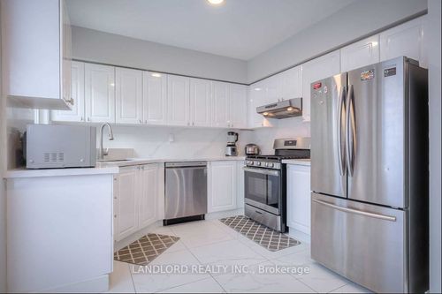 5943 Brookhaven Way, Mississauga, ON, L5V2T9 | Card Image