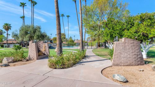 7635 E Minnezona Ave, Scottsdale, AZ, 85251-2101 | Card Image