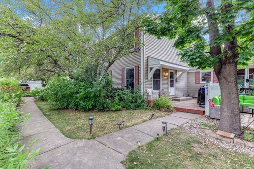 6877 Grenwich Ln N, Oakdale, MN, 55128-2008 | Card Image