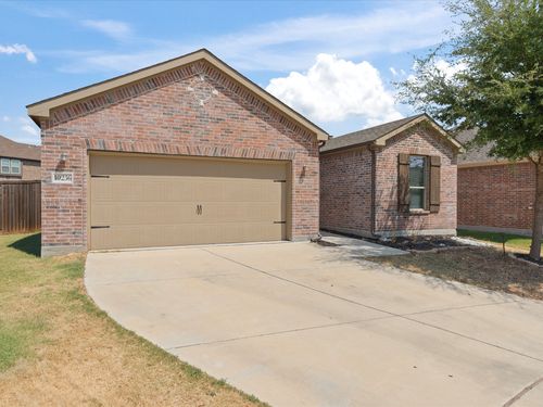 10236 Fox Springs Dr, Fort Worth, TX, 76131-4358 | Card Image