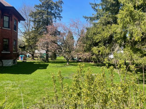142 Nelson St, Mitchell, ON, N0K1N0 | Card Image