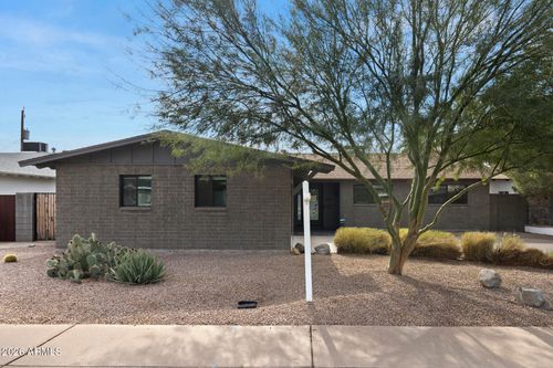 8731 E Starlight Way, Scottsdale, AZ, 85250-6333 | Card Image