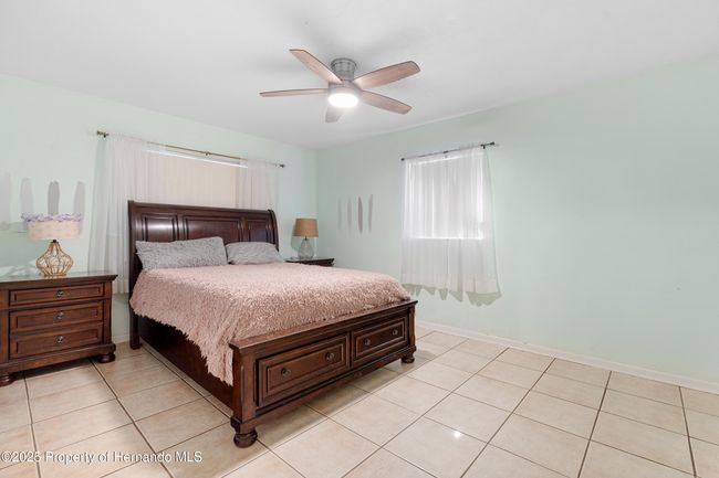 7464 Acorn Cir, House other with 3 bedrooms, 2 bathrooms and null parking in SPRING HILL FL | Image 20
