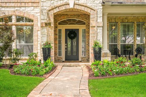 7910 Emerald Haven Dr, Sugar Land, TX, 77479-5461 | Card Image