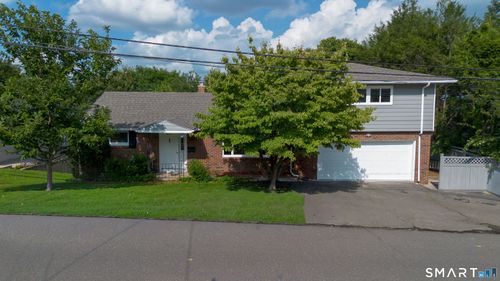 81 Esther Ave, Waterbury, CT, 06708-4818 | Card Image