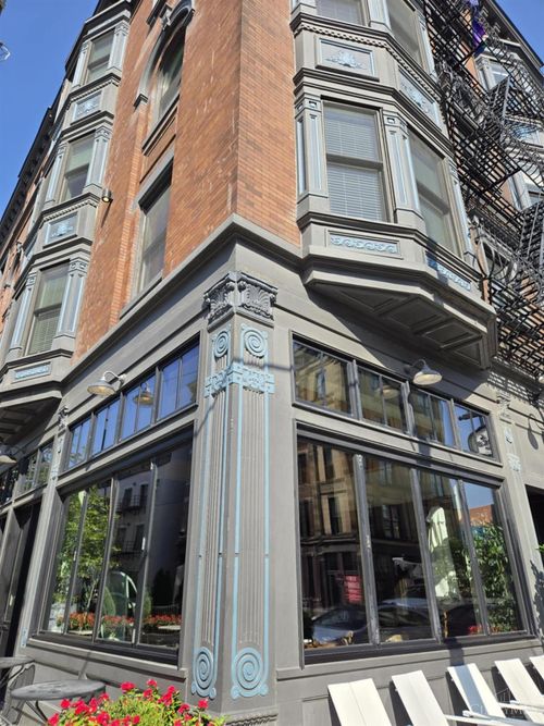 1501 Vine St, Cincinnati, OH, 45202-7037 | Card Image