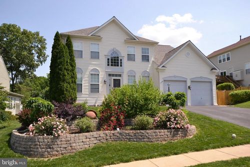 15209 Warbler Ct, WOODBRIDGE, VA, 22193-1683 | Card Image