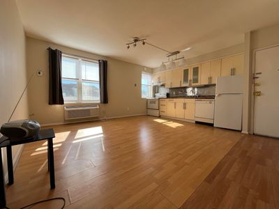 C3 - 19 S Windsor Ave, Condo with 1 bedrooms, 1 bathrooms and null parking in Atlantic City NJ | Image 2