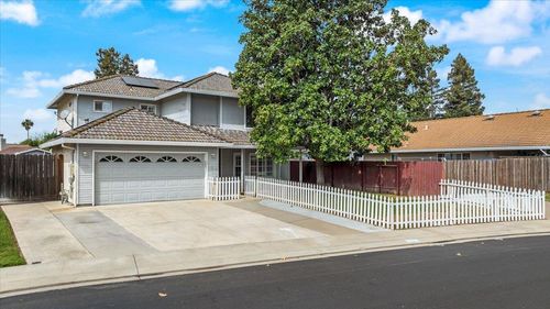 5743 Prince Edward Lane, Riverbank, CA, 95367 | Card Image
