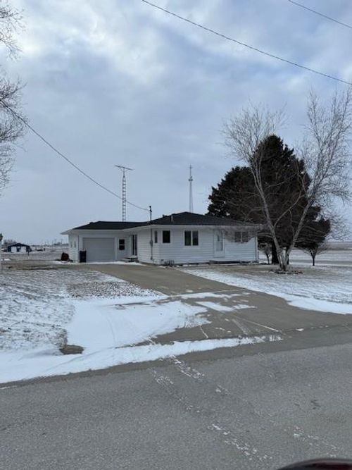 116 & 112 N Ash St, Harcourt, IA, 50544-7569 | Card Image