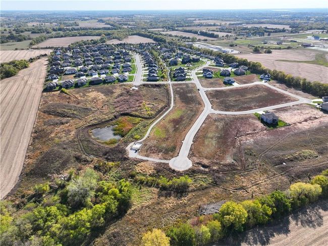 19584 Barstow Cir, House other with 5 bedrooms, 4 bathrooms and null parking in Spring Hill KS | Image 12