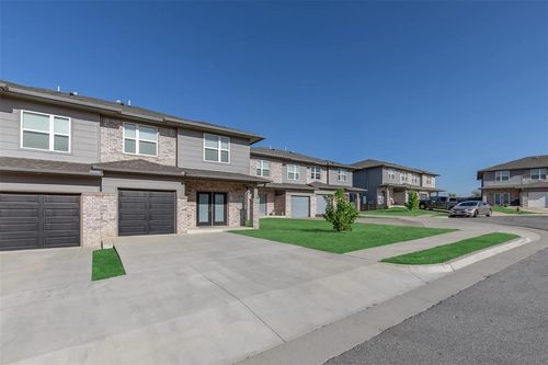 7917 Nw 135th Ter, Oklahoma City, OK, 73142-9203 | Card Image