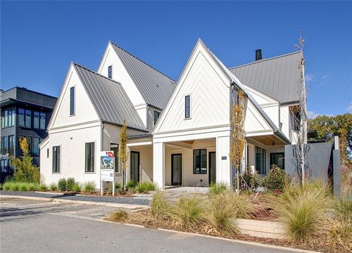 100 Carlyle Ln, Fayetteville, GA, 30214-2304 | Card Image