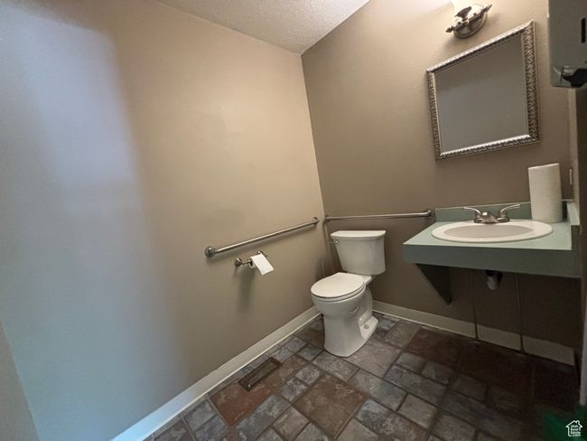 1041 S Orem Blvd, Home with 0 bedrooms, 0 bathrooms and null parking in Orem UT | Image 7