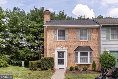 501 Tudor Dr, WINCHESTER, VA, 22603-4241 | Card Image