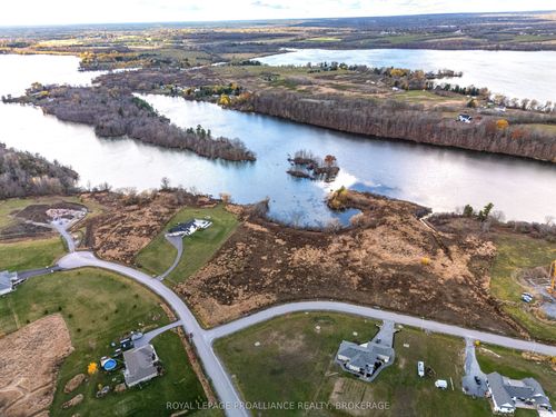 201 Mann Dr, Kingston, ON, K7L0G2 | Card Image