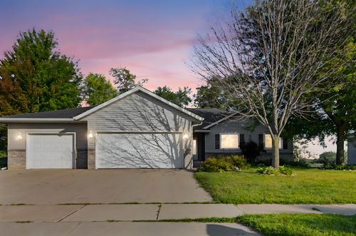 3102 8th Ave Nw, Faribault, MN, 55021-2340 | Card Image